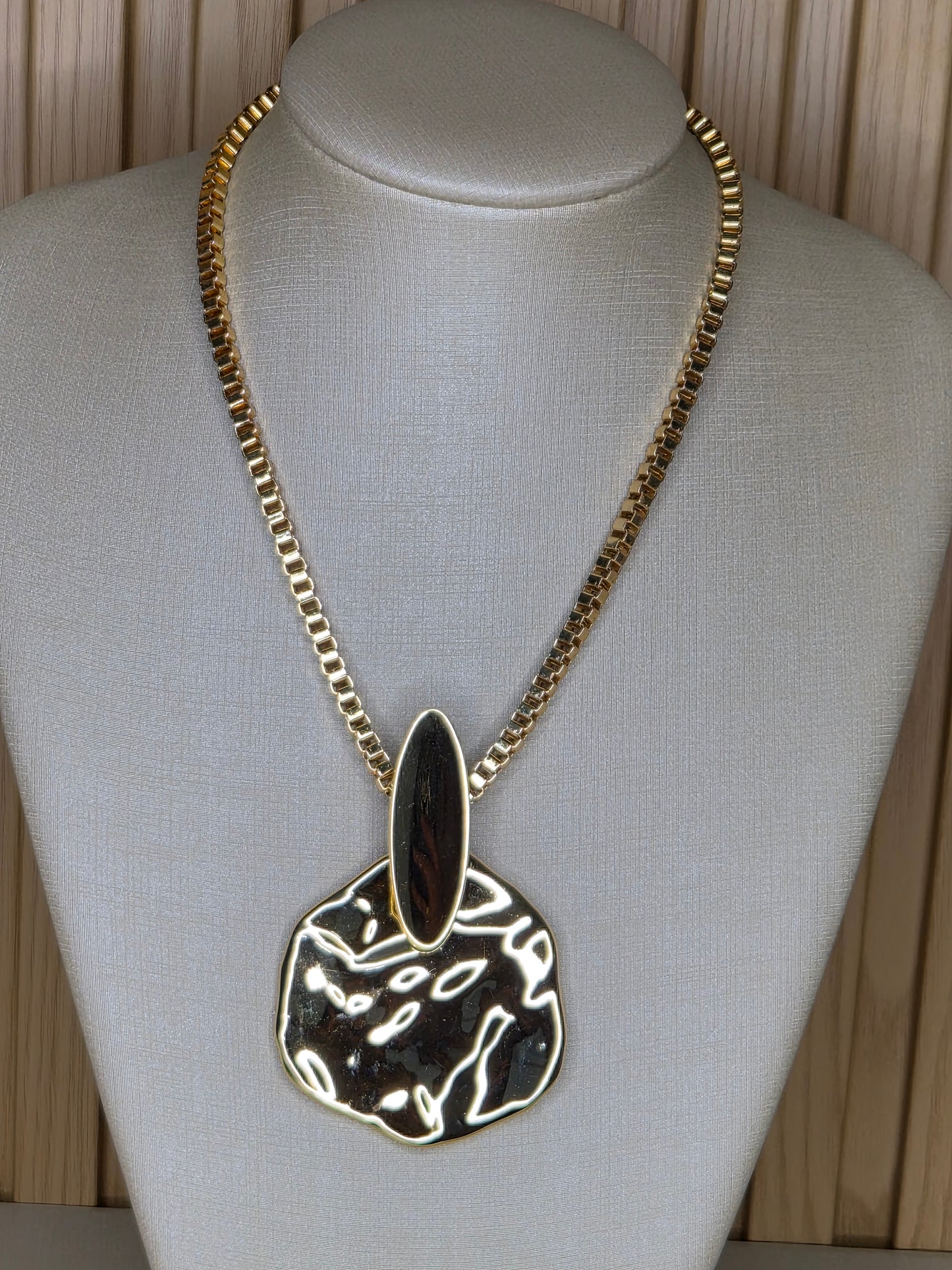 Colar Imperium Aurum