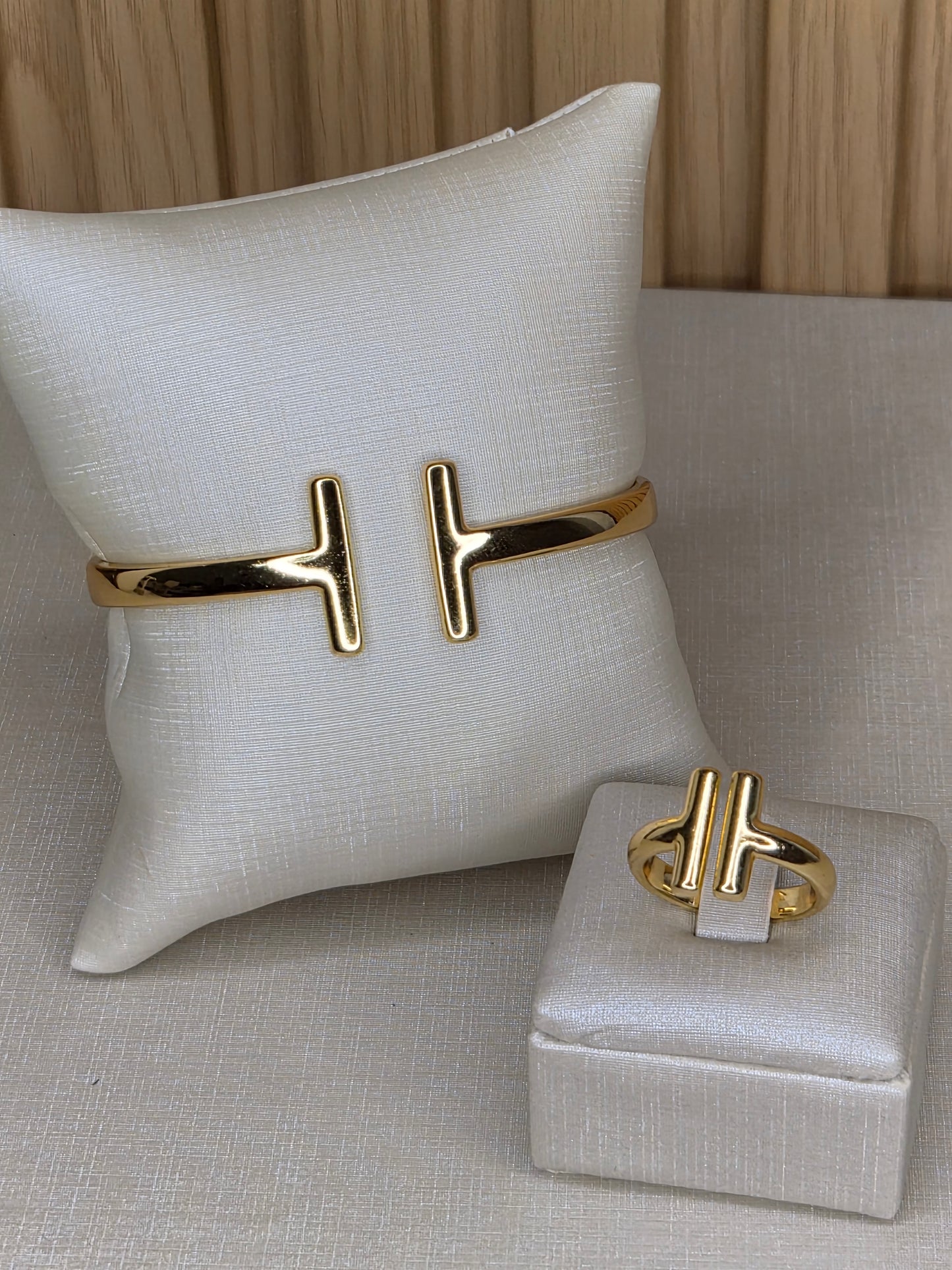 Bracelete Cruz Dourada