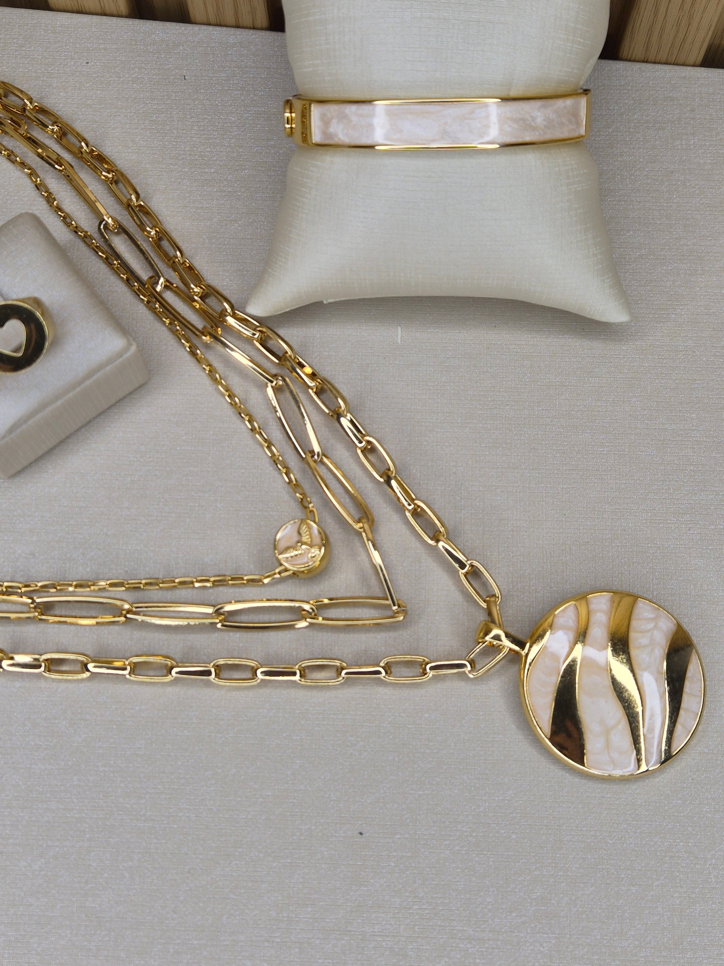 Colar Medalhão Harmonia AURUM